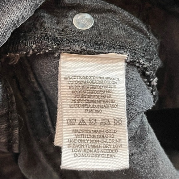 Free People Distressed Skinny Jean size 27 - Picture 9 of 10